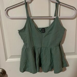 Women's flowy tank top